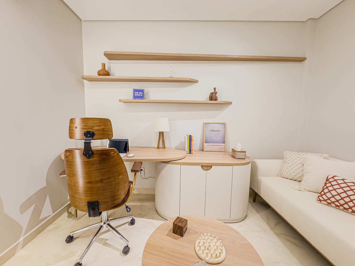 Sala Farol - Clínica Leme - Saúde integrada Psicóloga/Psiquiatra em Tianguá Consultório para alugar em Tianguá Aluguel de sala Clínica de Psicologia